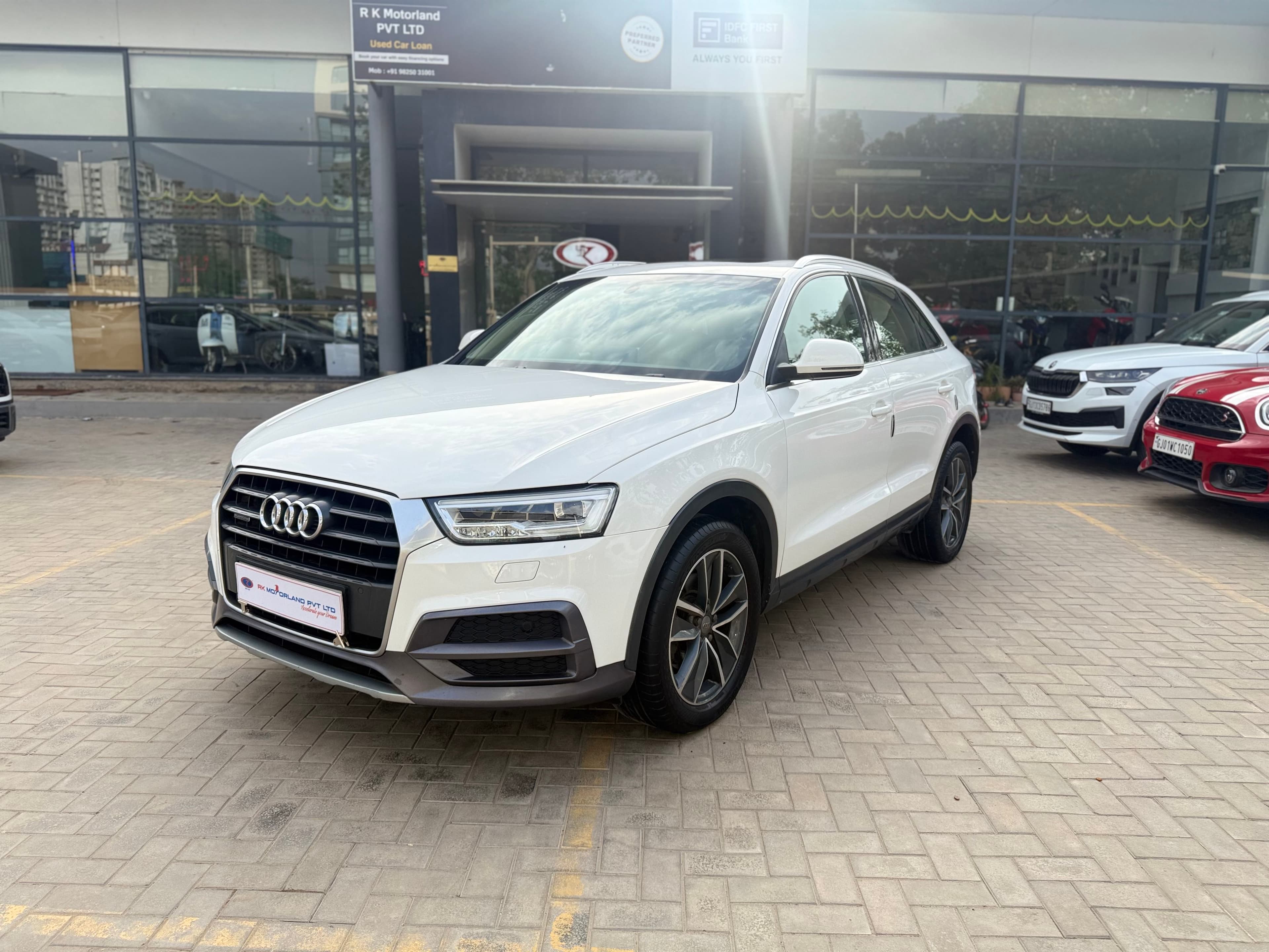 AUDI Q3 PREMIUM PLUS 35 TDI — photo 1